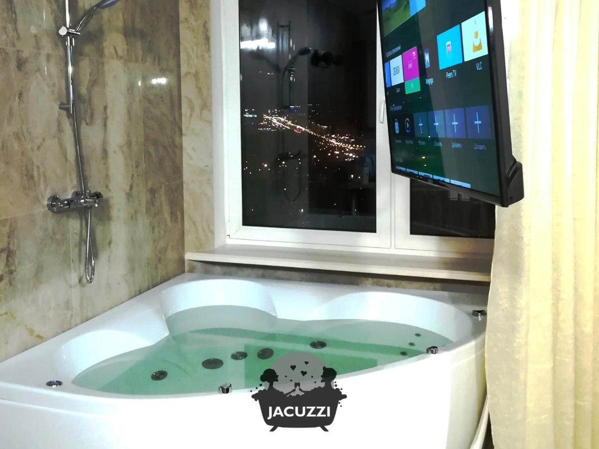 Апарт-отель JACUZZI New LOFT ApartComplex, Минск - центр города Экстерьер фото
